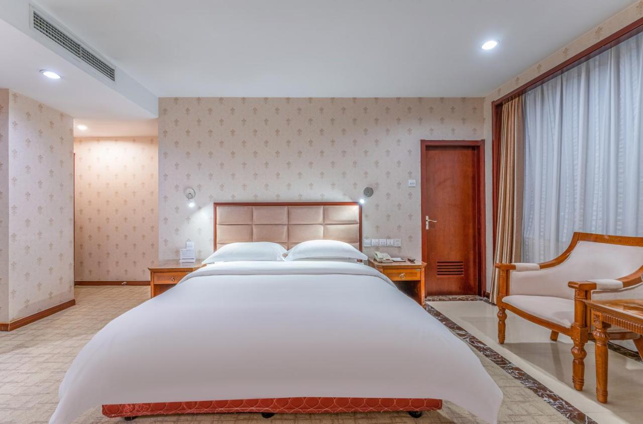 Baoding Zhong Yin Hotel Eksteriør billede