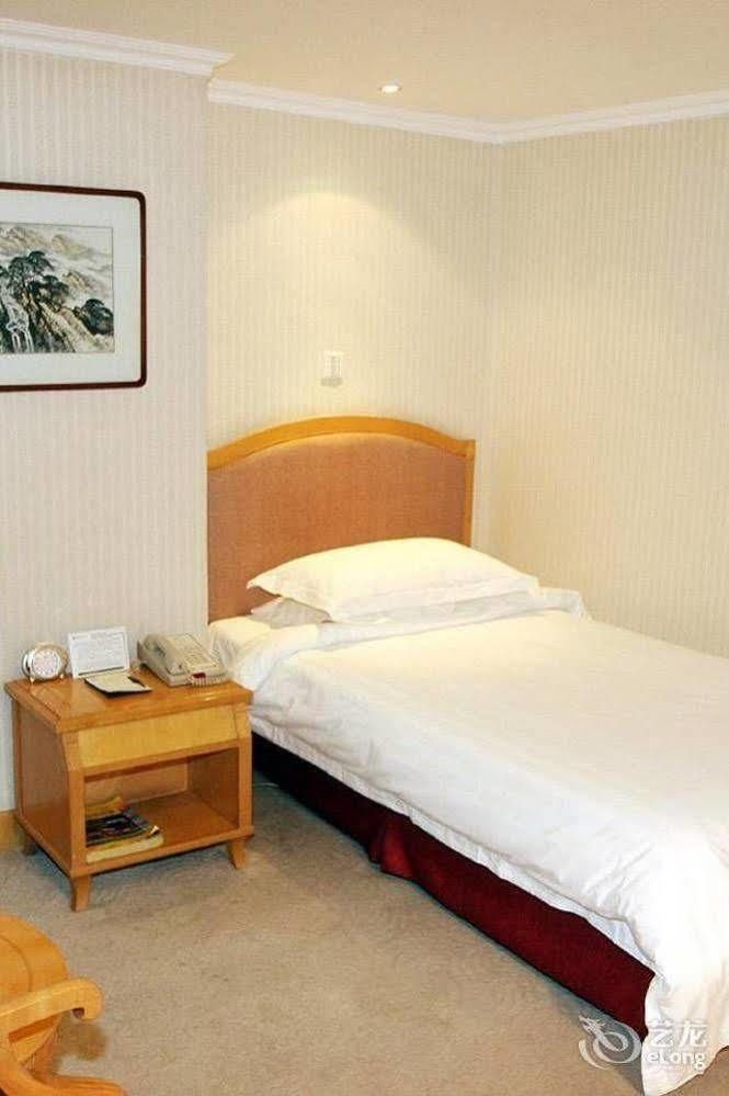 Baoding Zhong Yin Hotel Eksteriør billede